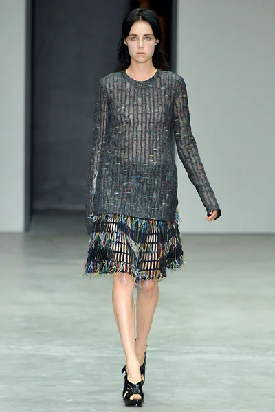 Look 18